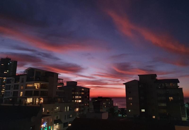 2 Bedroom Property for Sale in Sea Point Western Cape